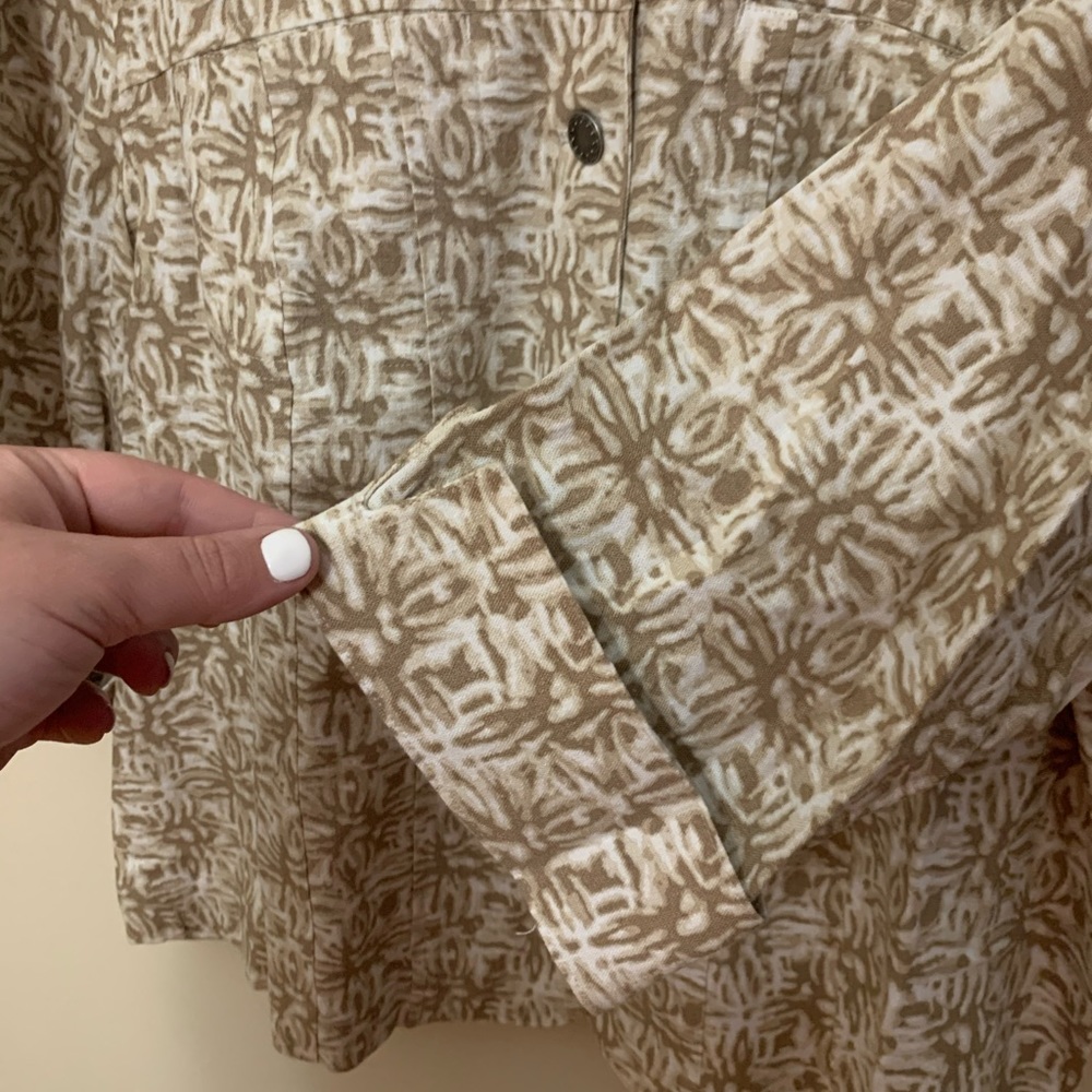 Jacket - Picture 3 of 6